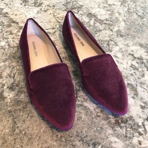Never worn. Violet Gianni Bono Flats.